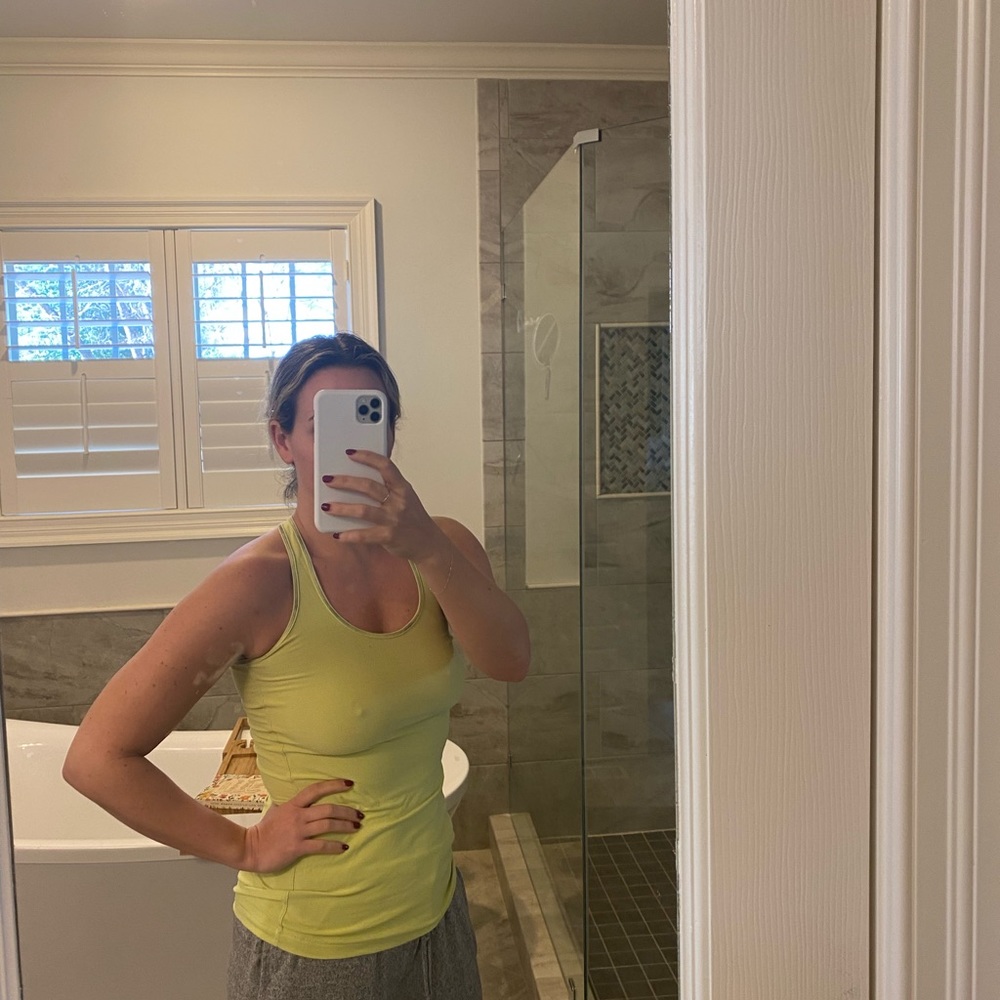 Like new lulu tank